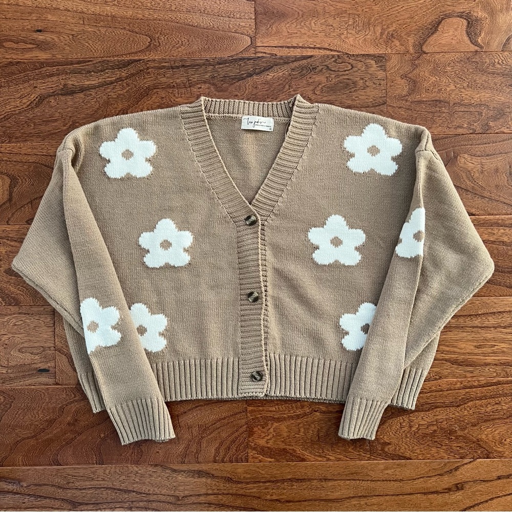Cropped Flower Patterned Cardigan
